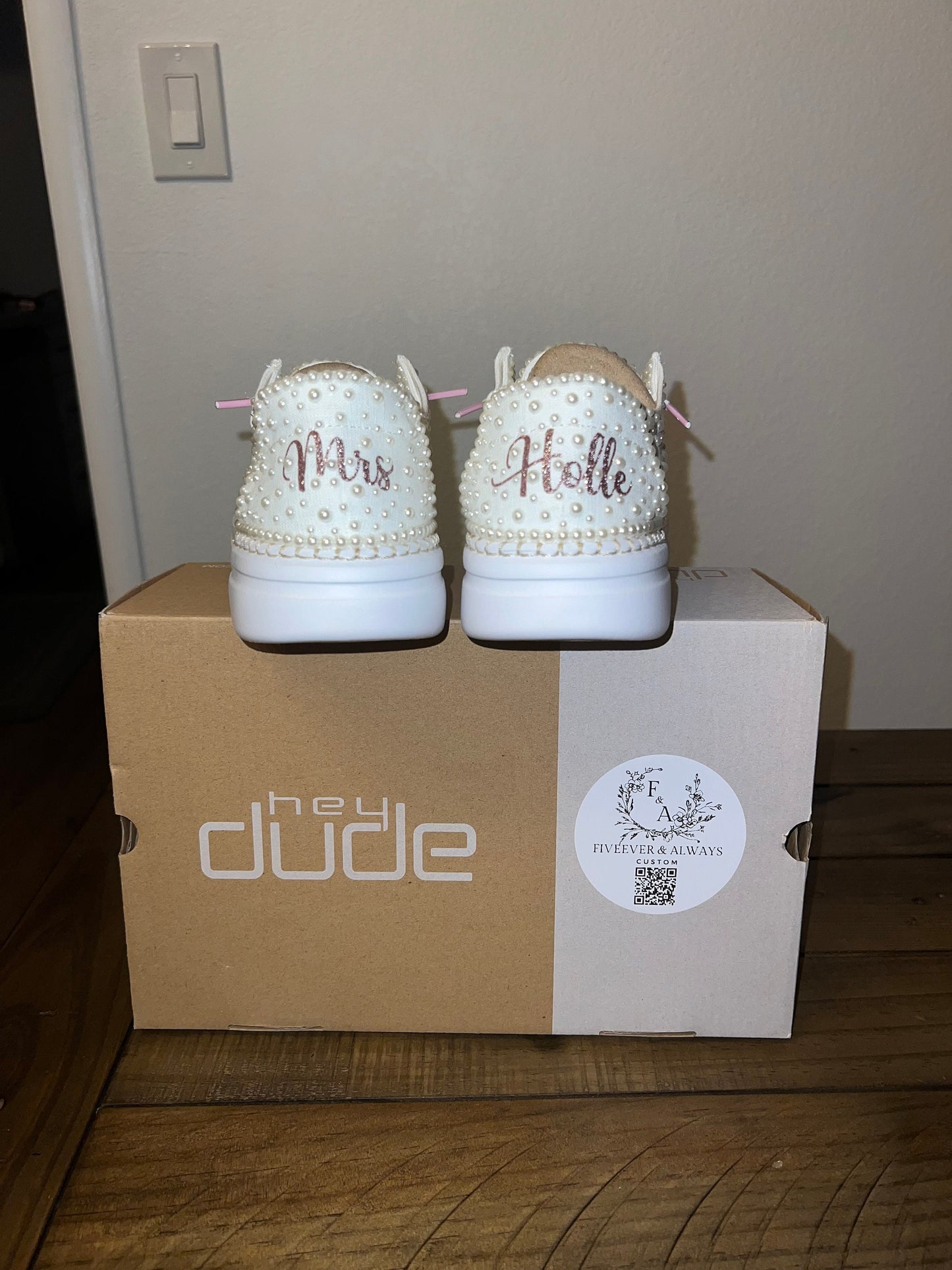 Custom Wedding / Pearl Wendy Rise Dude Shoes - Smaller Pearls